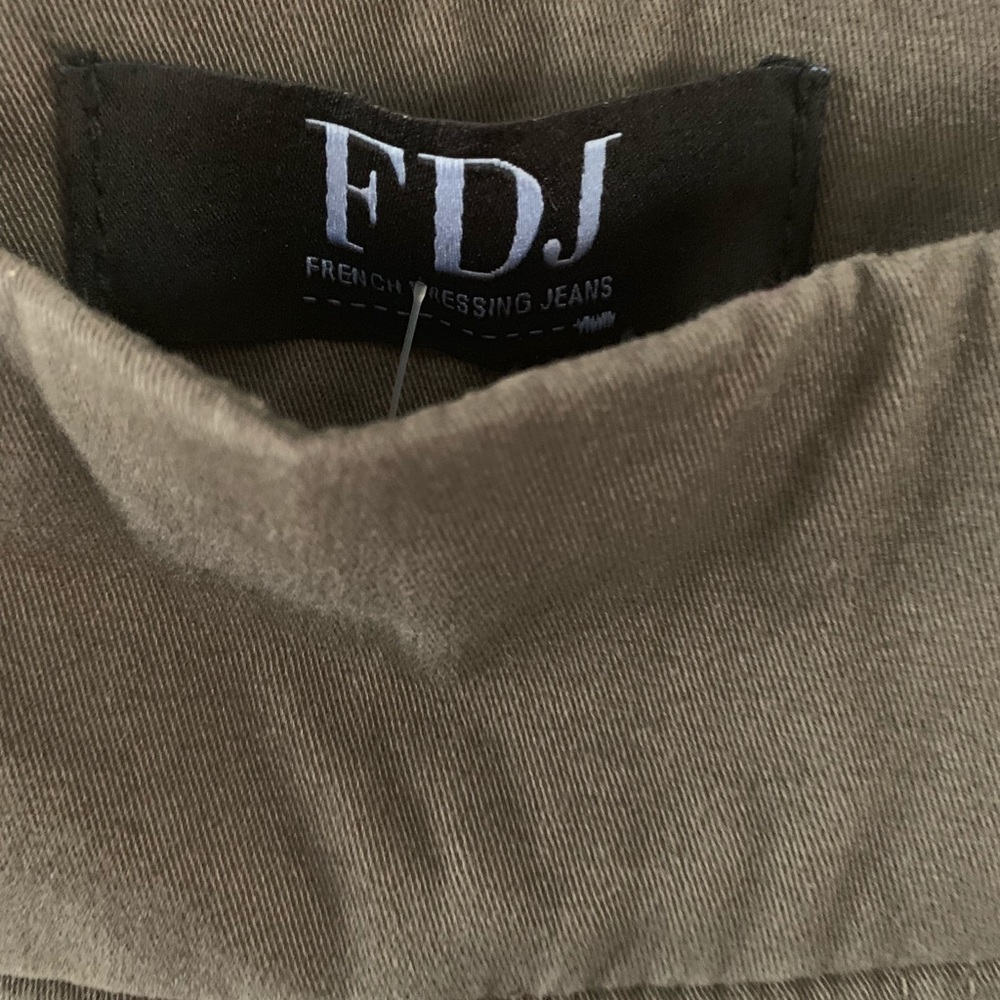 Pristine Condition! Fdj Size 4 - image 4